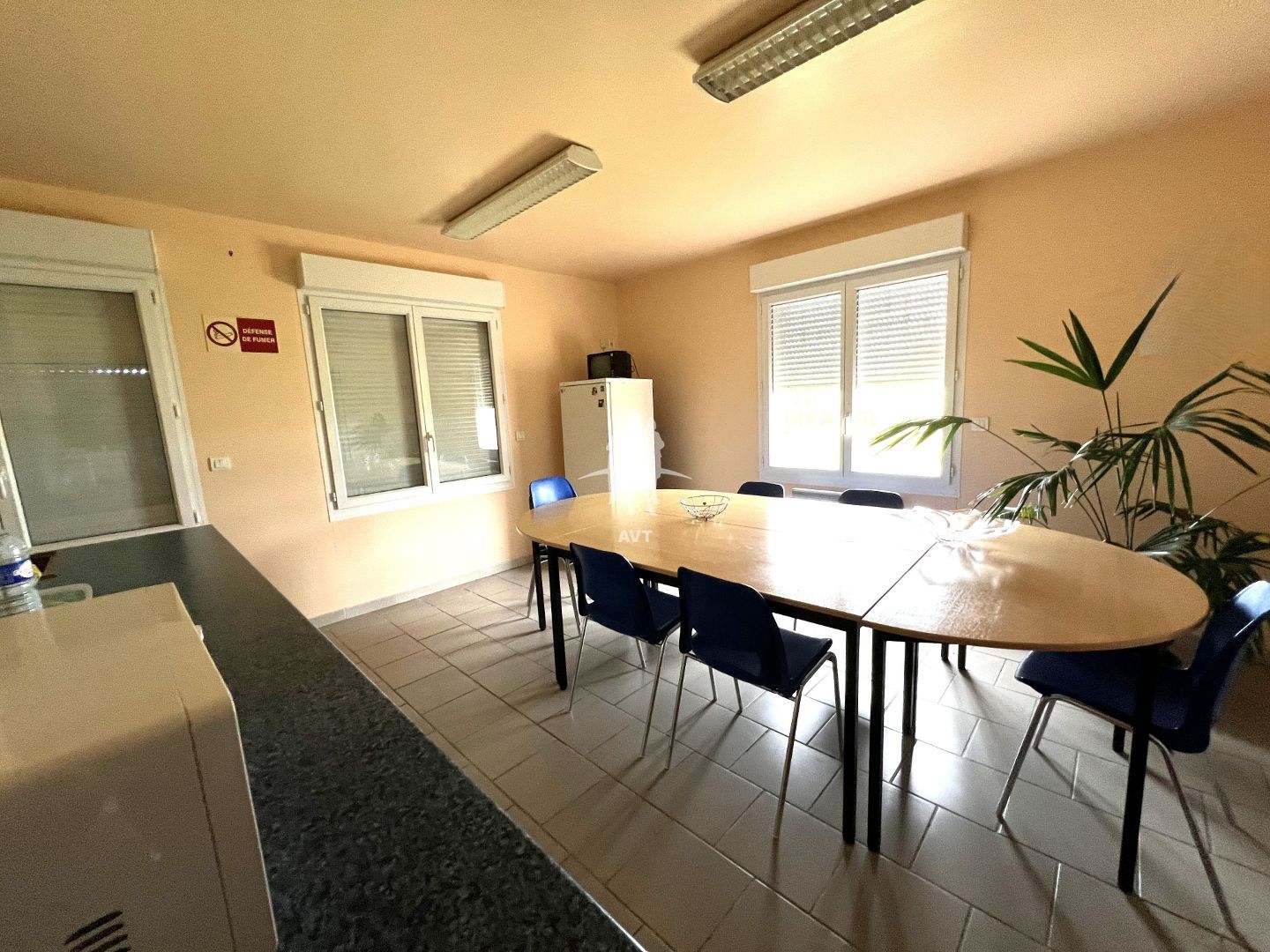 Entrepots et Bureaux à vendre  - 6 pièce(s) - 2800m2 - Val- De -reuil (27100)