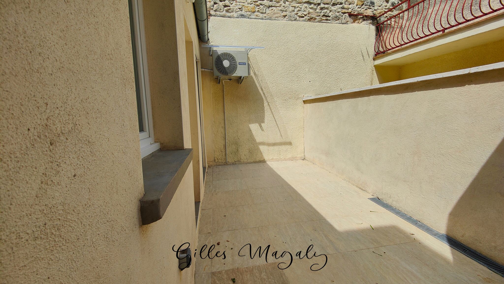 >Appartement en rez-de-jardin à vendre  - 2 pièce(s) - 26.85m2 - Nîmes (30000)