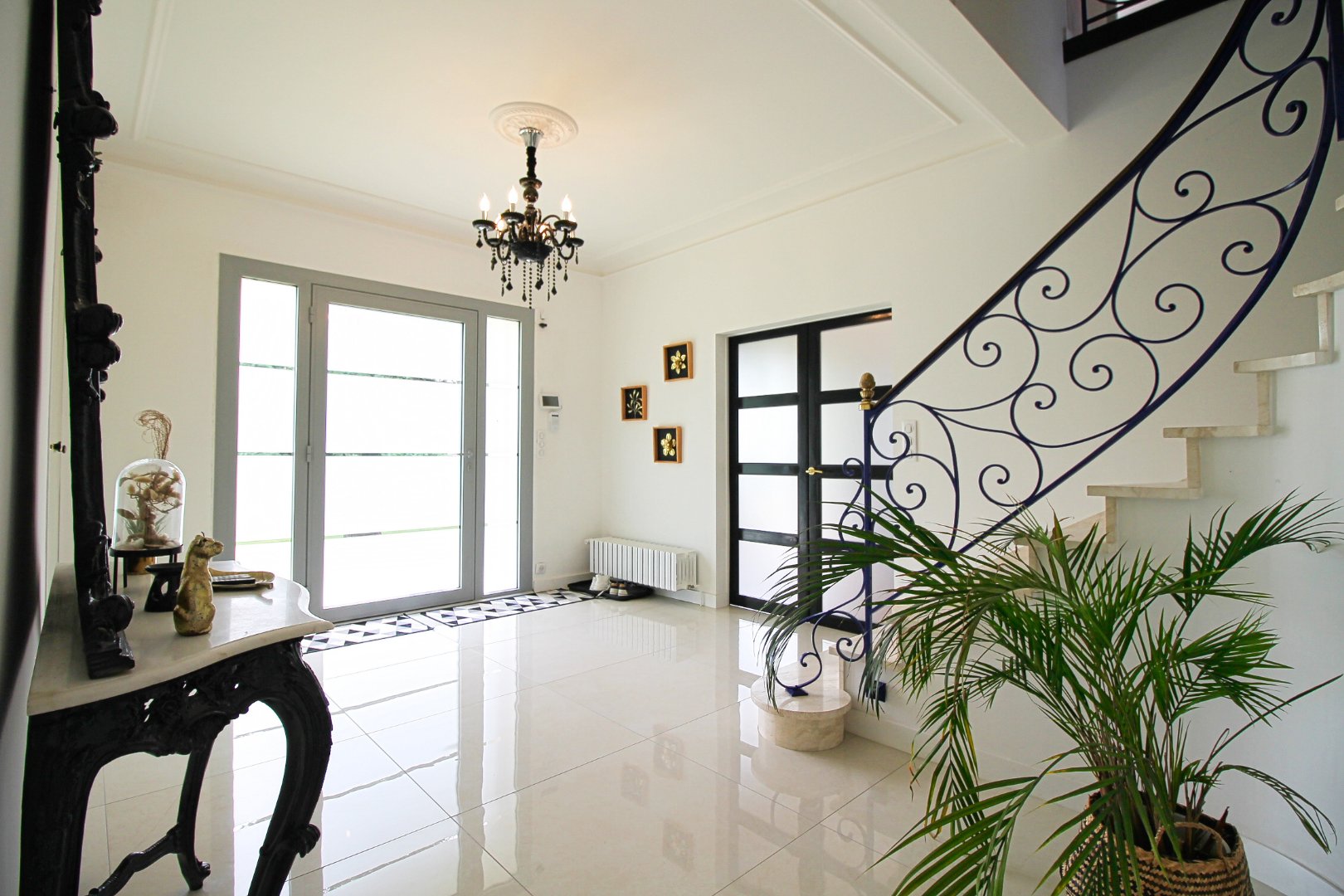 Maison rénovée à vendre  - 8 pièce(s) - 290m2 - Saujon (17600)