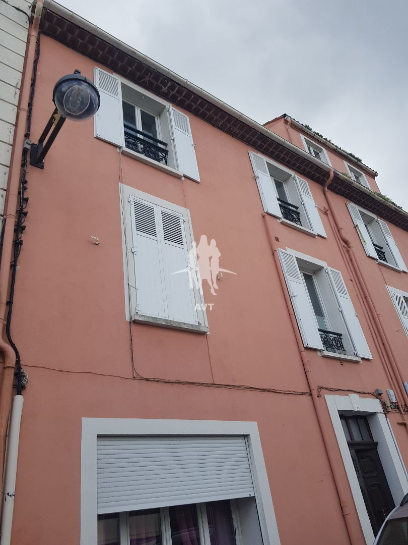 Immeuble de rapport à vendre  - 18 pièce(s) - 600m2 - Draguignan (83300)