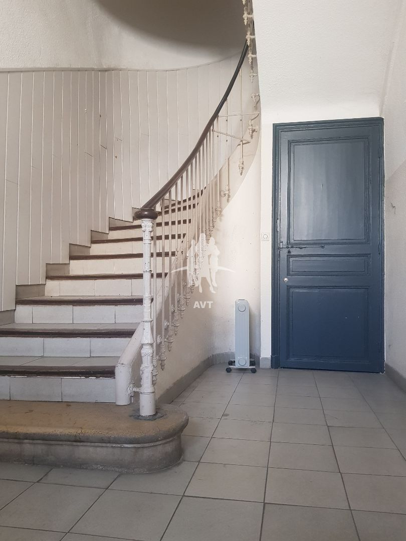 Immeuble de rapport à vendre  - 18 pièce(s) - 600m2 - Draguignan (83300)