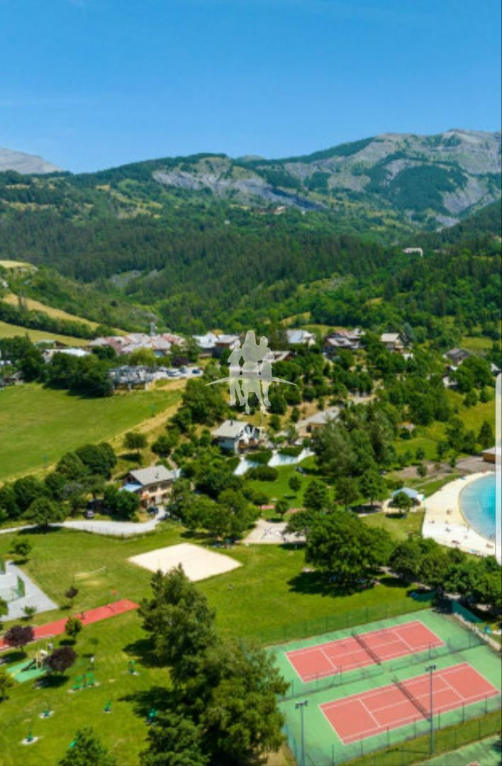 Maison à vendre  - 7 pièce(s) - Allos (04260)