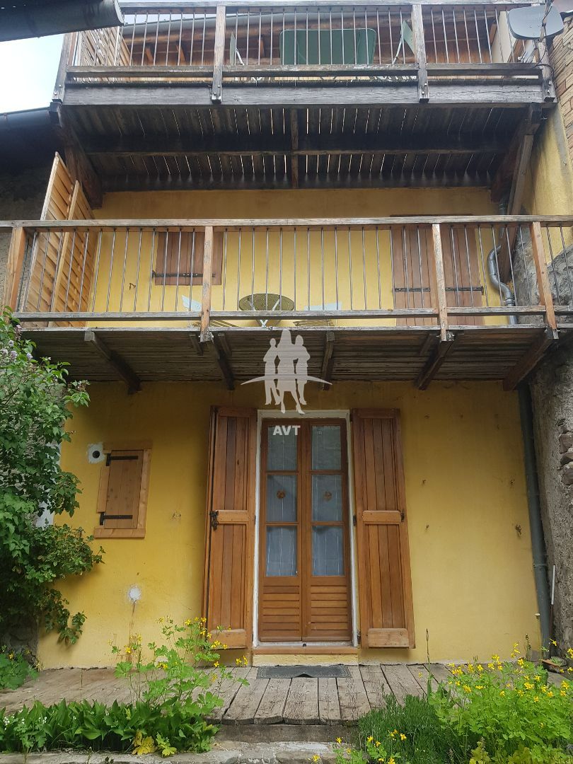 Maison à vendre  - 7 pièce(s) - Allos (04260)