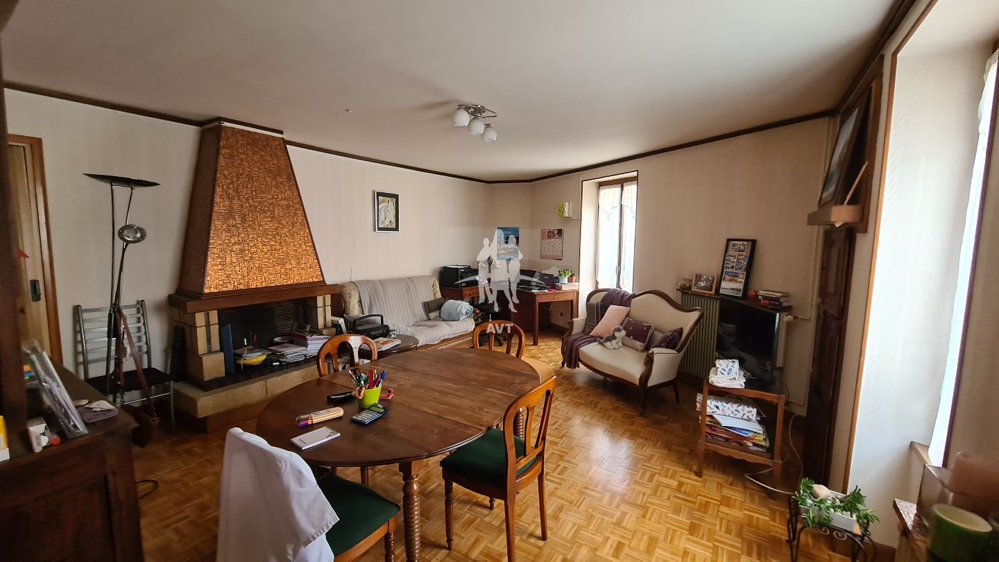 Immeuble de rapport à vendre  - 6 pièce(s) - 141m2 - Gray (70100)