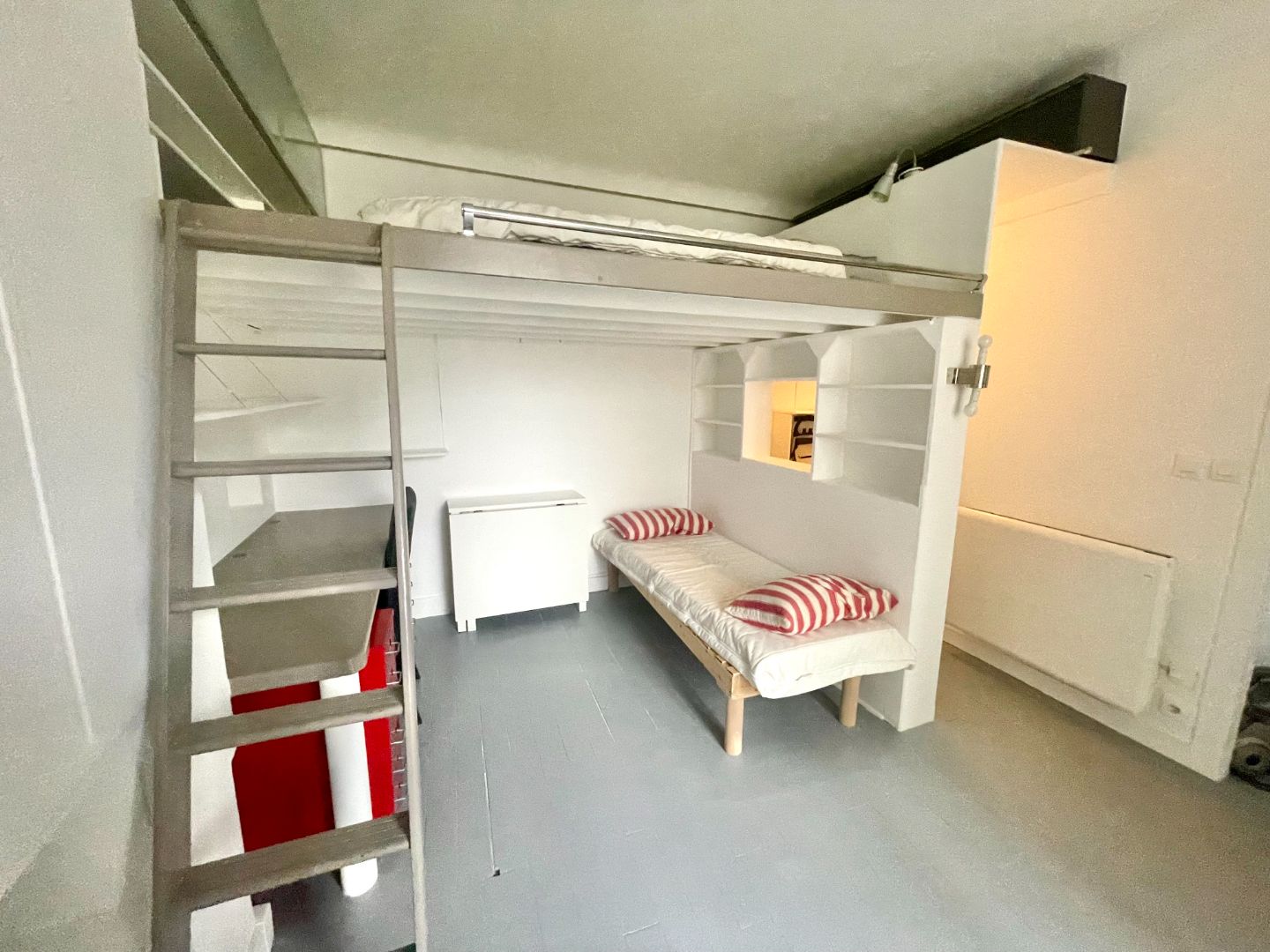 Appartement à vendre  - 1 pièce(s) - 24.1m2 - Paris (75019)