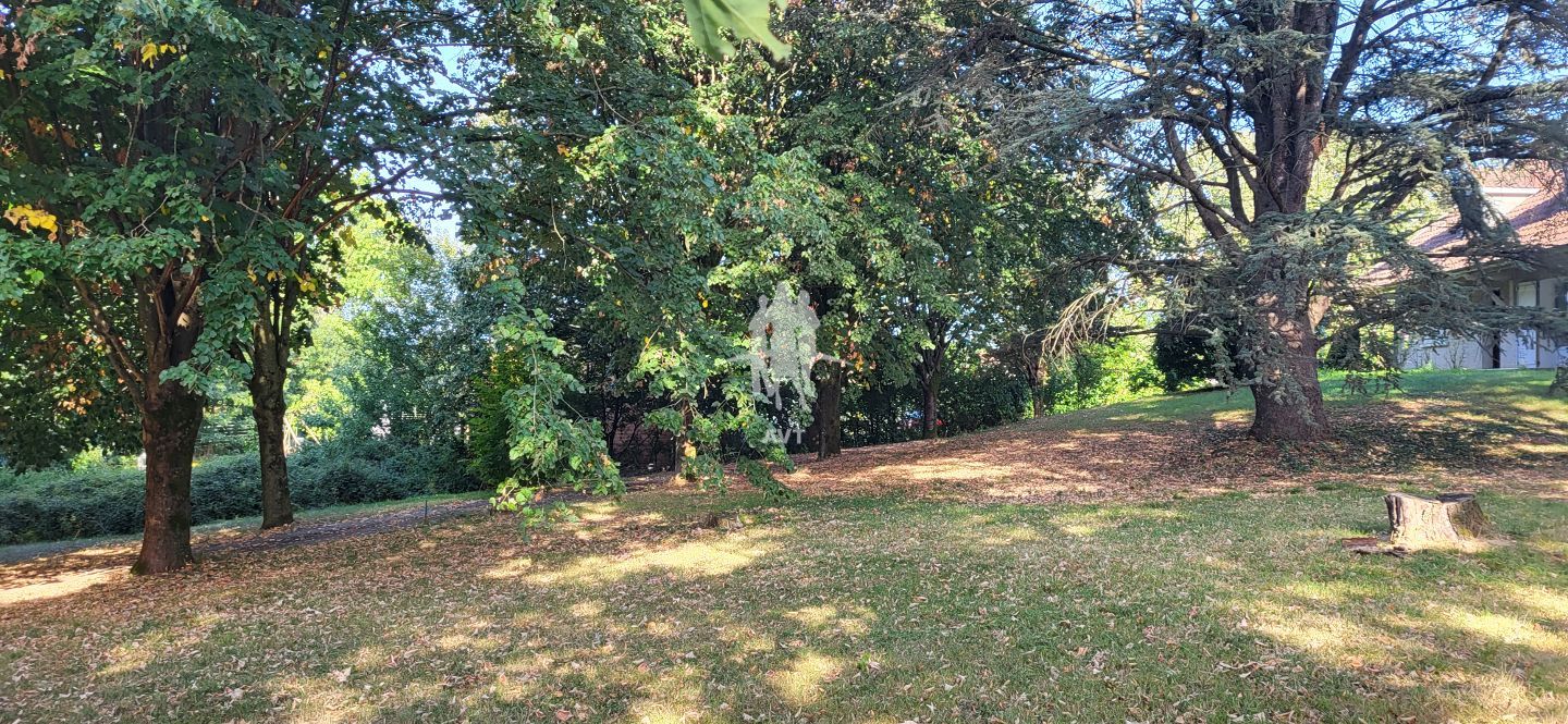 Maison à vendre  - 6 pièce(s) - 166m2 - Crottet (01290)