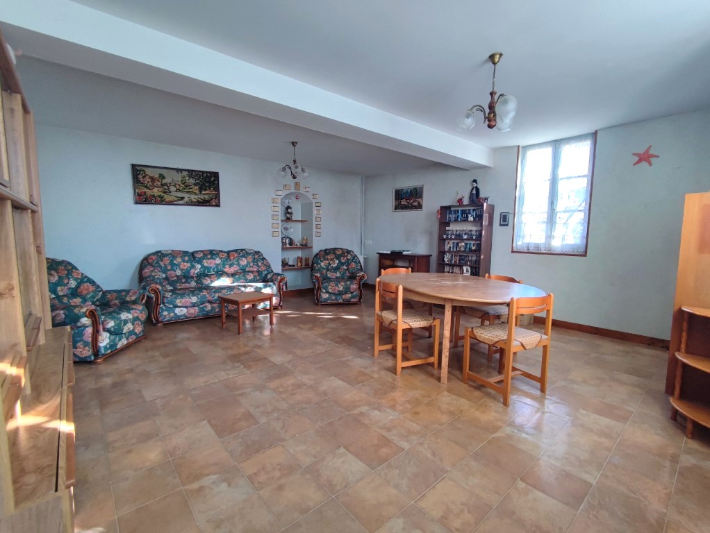 Maison à vendre  - 4 pièce(s) - 116m2 - Pons (17800)