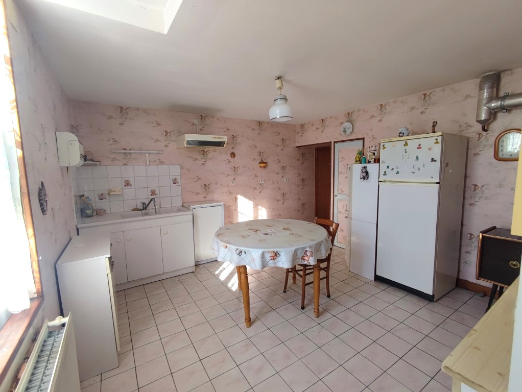 Maison à vendre  - 4 pièce(s) - 116m2 - Pons (17800)