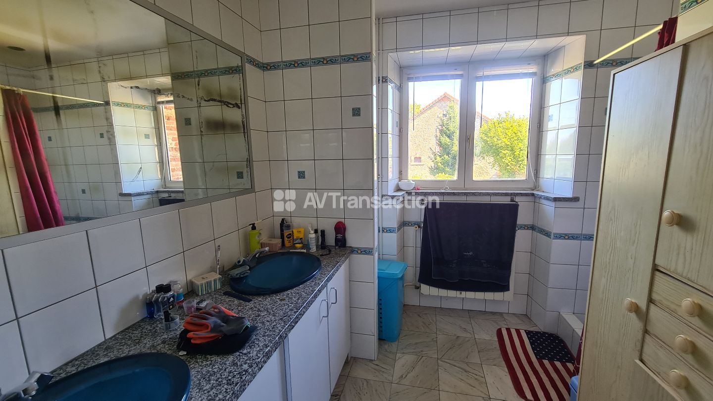 Maison à vendre  - 10 pièce(s) - 300m2 - Fresne-saint-mamès (70130)