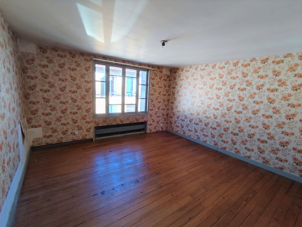 Maison à vendre  - 8 pièce(s) - 194m2 - Pons (17800)