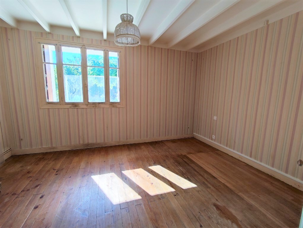 Maison à vendre  - 8 pièce(s) - 194m2 - Pons (17800)