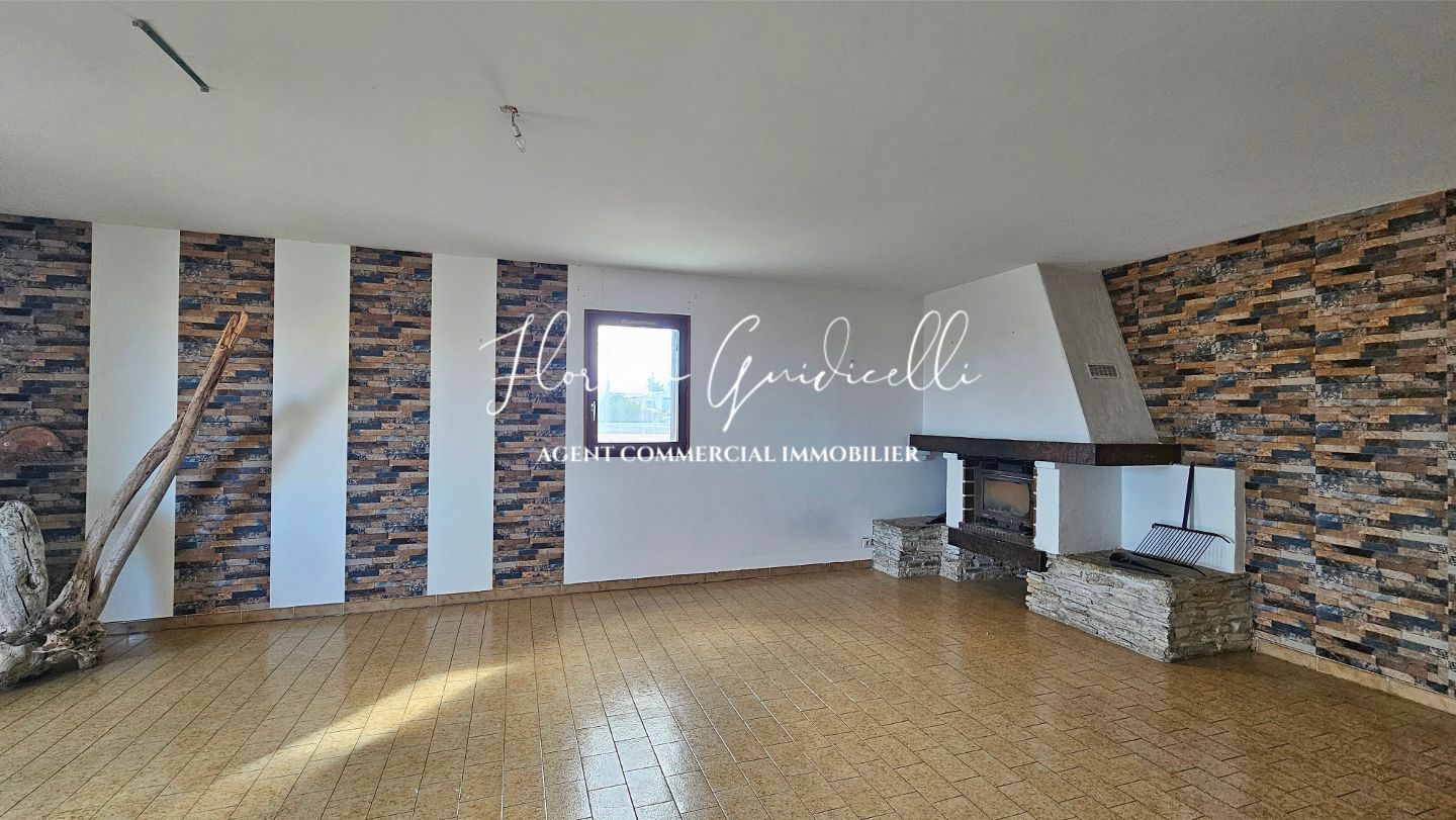 Appartement ancien à vendre  - 4 pièce(s) - 141m2 - Biguglia (20620)