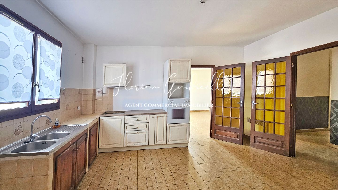 Appartement ancien à vendre  - 4 pièce(s) - 141m2 - Biguglia (20620)