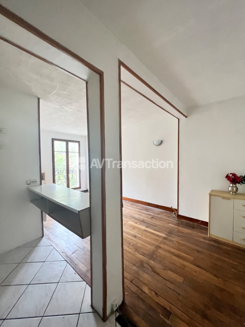 Appartement ancien à vendre  - 2 pièce(s) - Paris (75019)