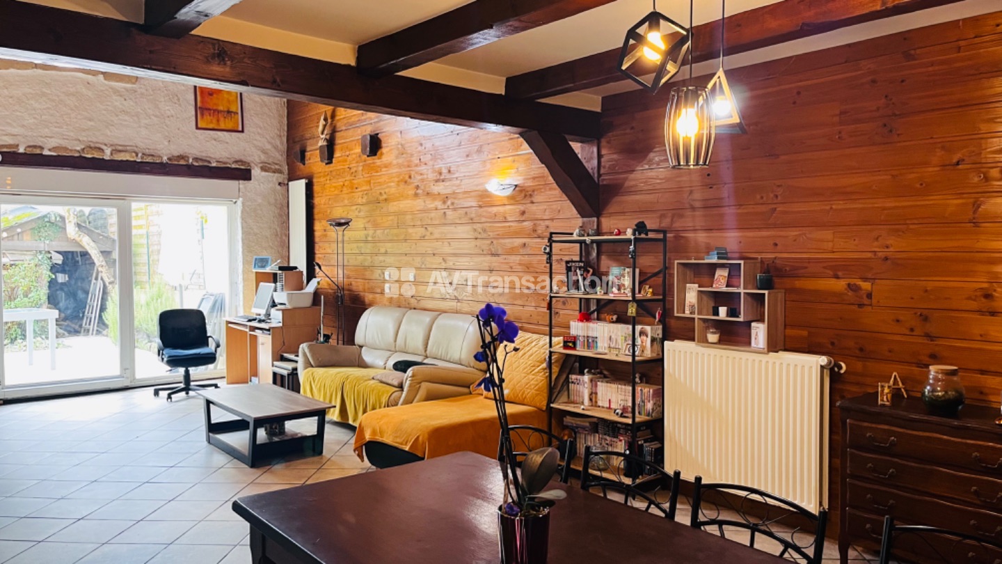 Maison de village à vendre  - 6 pièce(s) - 137.24m2 - Amnéville (57360)