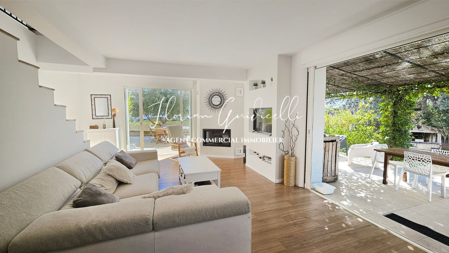 Maison à vendre  - 5 pièce(s) - 155m2 - San-giuliano (20230)