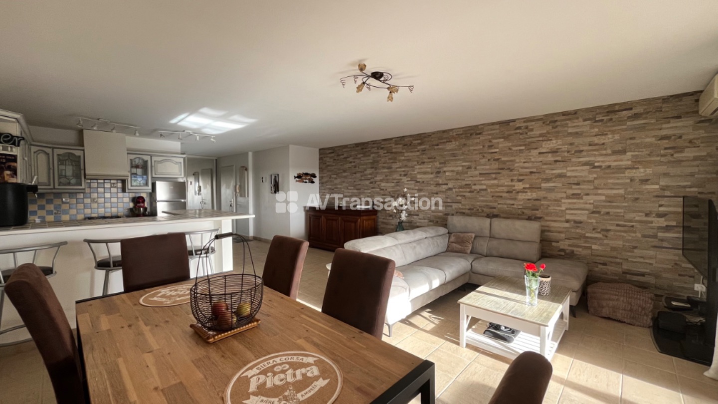 À vendre sur Agosta plage Appartement T3 vue mer