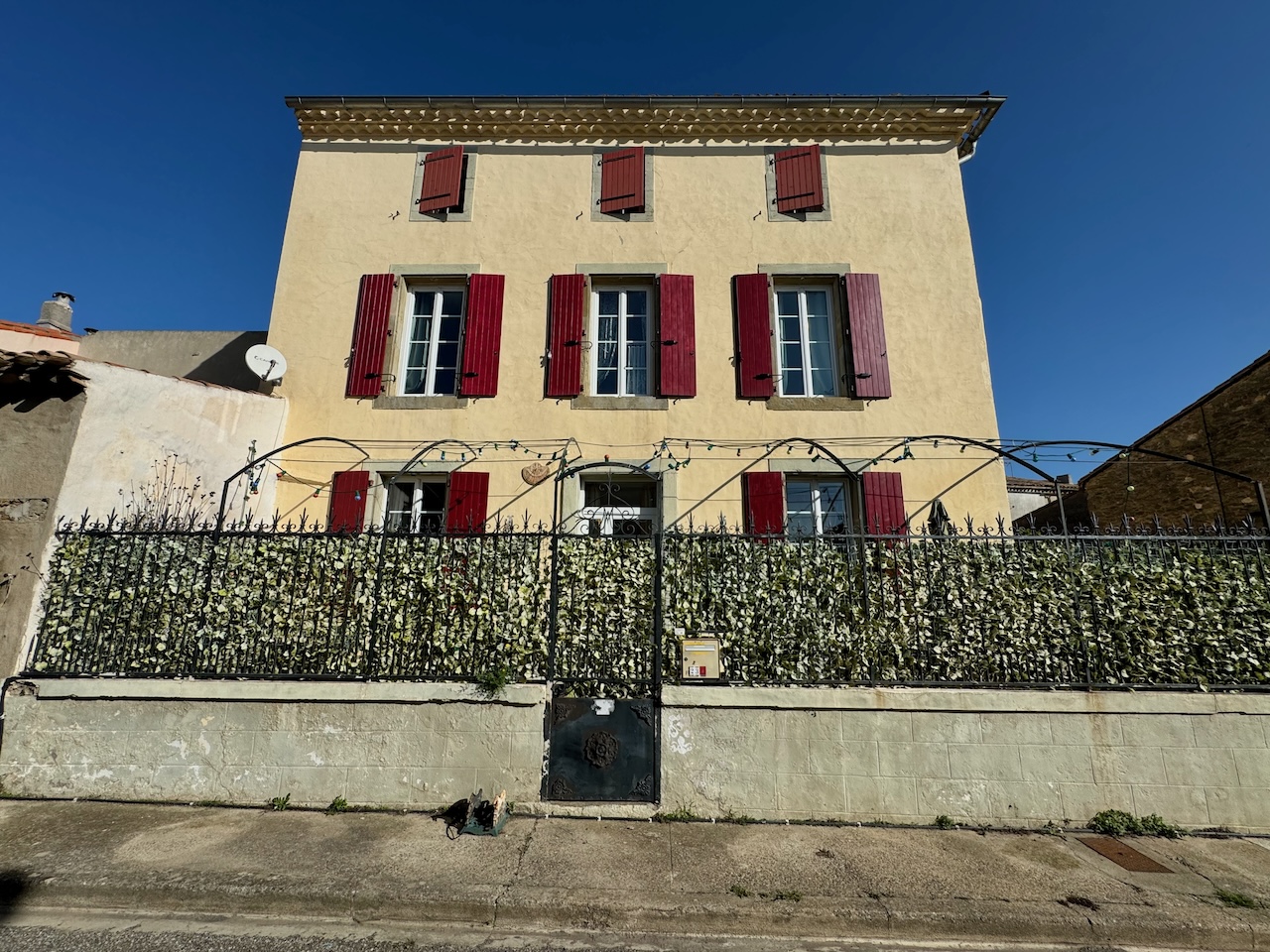 Maison de maître à vendre  - 8 pièce(s) - 290m2 - Rieux-minervois (11160)