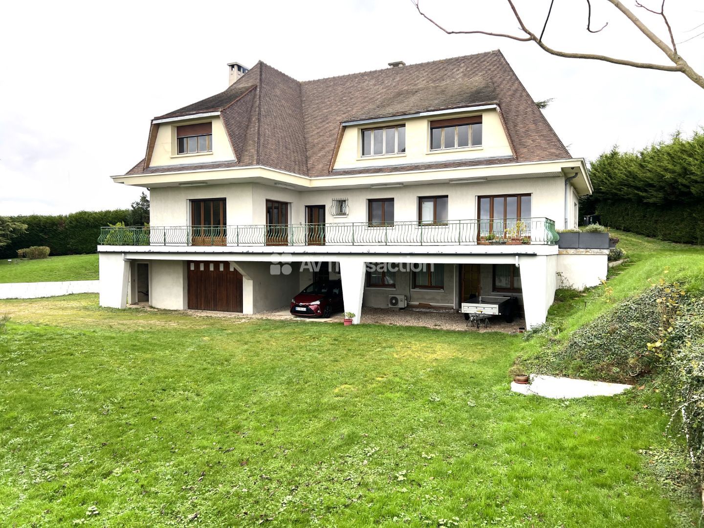 Maison contemporaine à vendre  - 8 pièce(s) - 218m2 - Gaillon (27600)