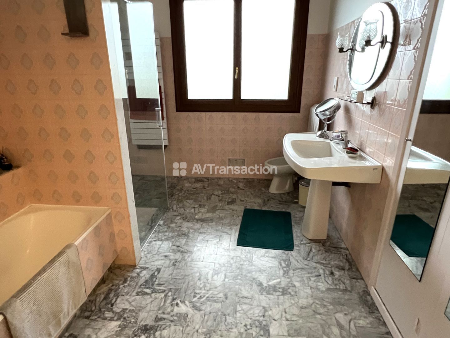 Maison contemporaine à vendre  - 8 pièce(s) - 218m2 - Gaillon (27600)