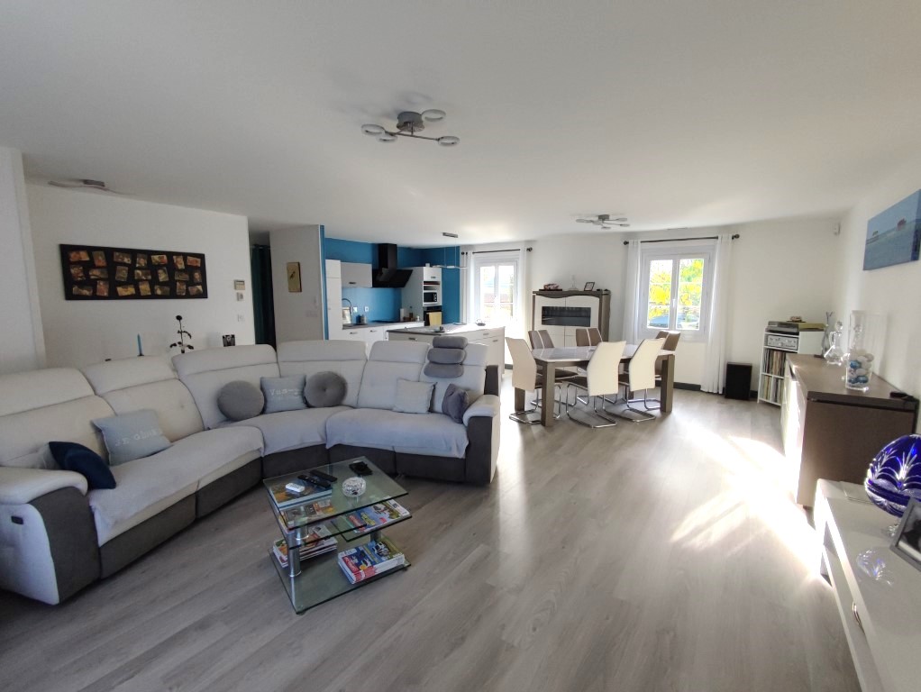 Maison à vendre  - 5 pièce(s) - 140m2 - Saint Leger (17800)