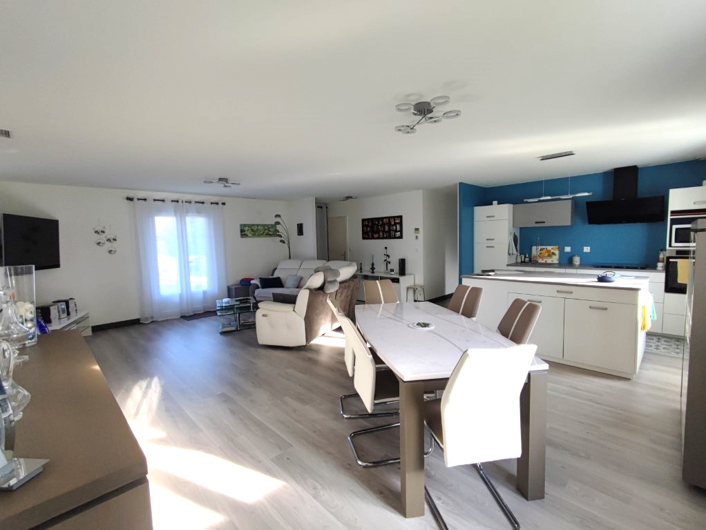 Maison à vendre  - 5 pièce(s) - 140m2 - Saint Leger (17800)