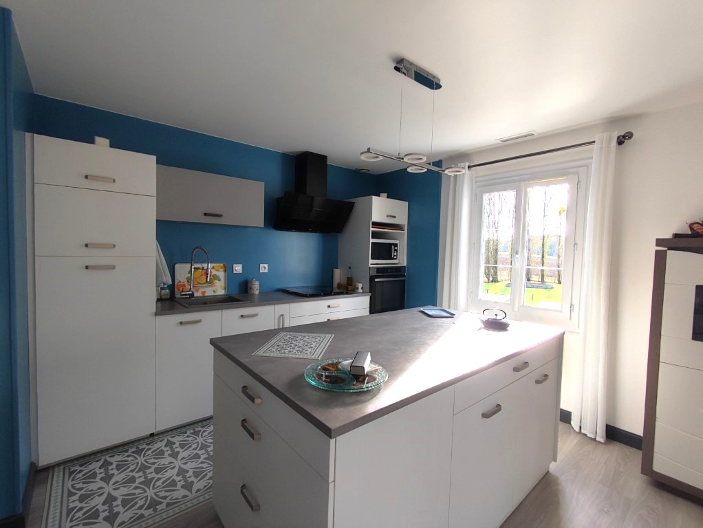 Maison à vendre  - 5 pièce(s) - 140m2 - Saint Leger (17800)