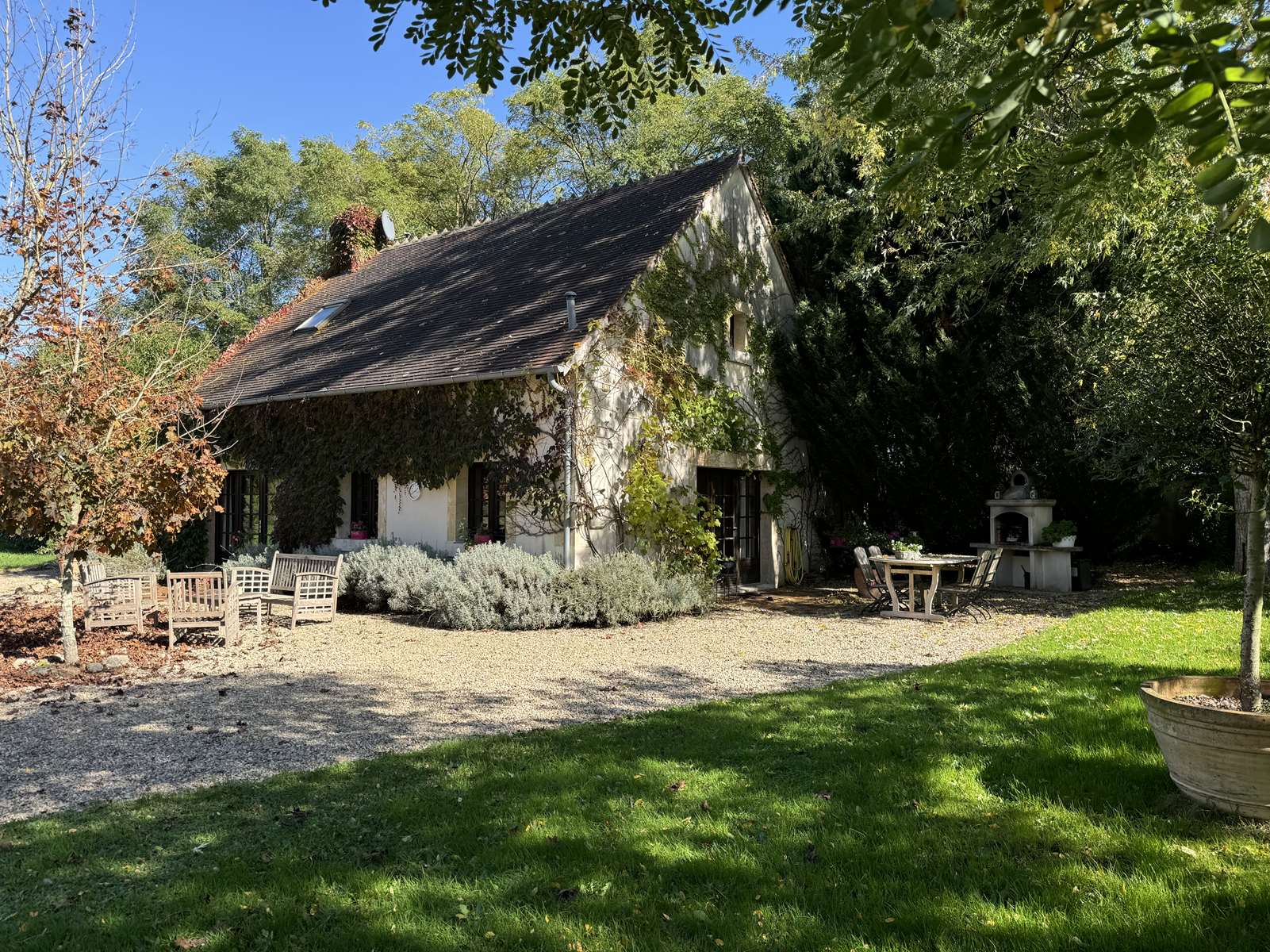 Maison à vendre  - 7 pièce(s) - 225m2 - Le Châtelet (18170)