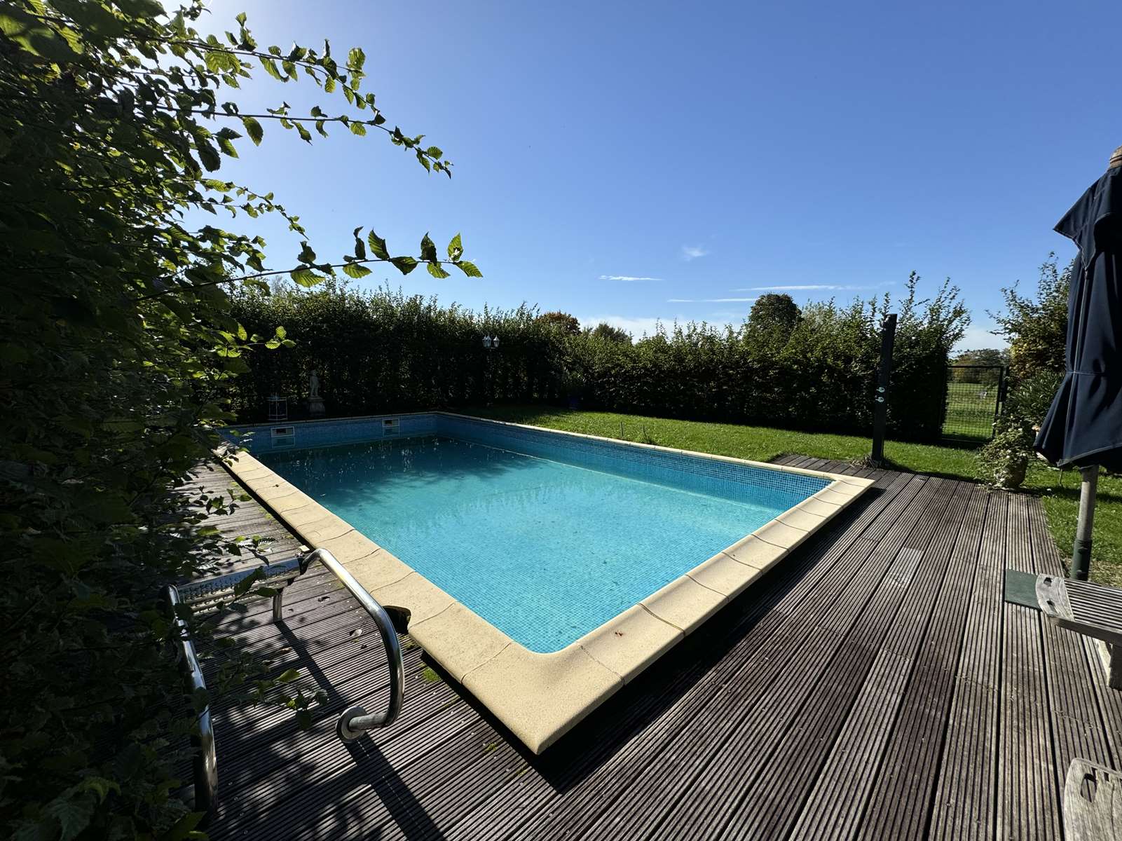 Maison à vendre  - 7 pièce(s) - 225m2 - Le Châtelet (18170)