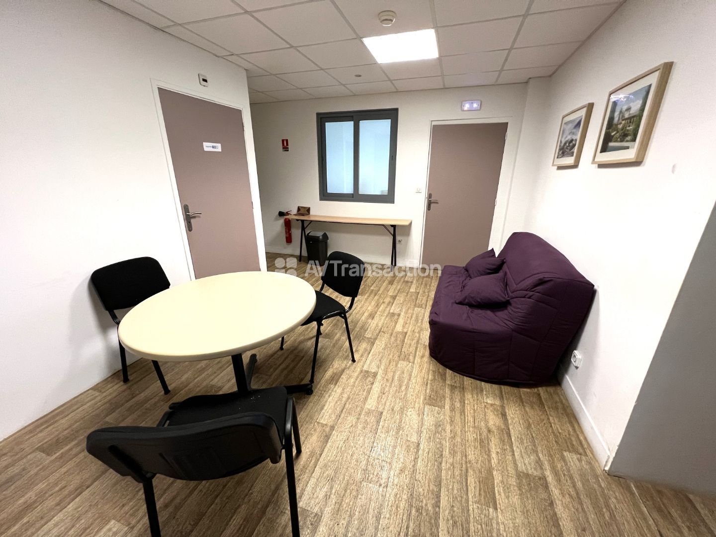 Immeuble de bureaux à vendre  - 12 pièce(s) - 378m2 - Évreux (27000)