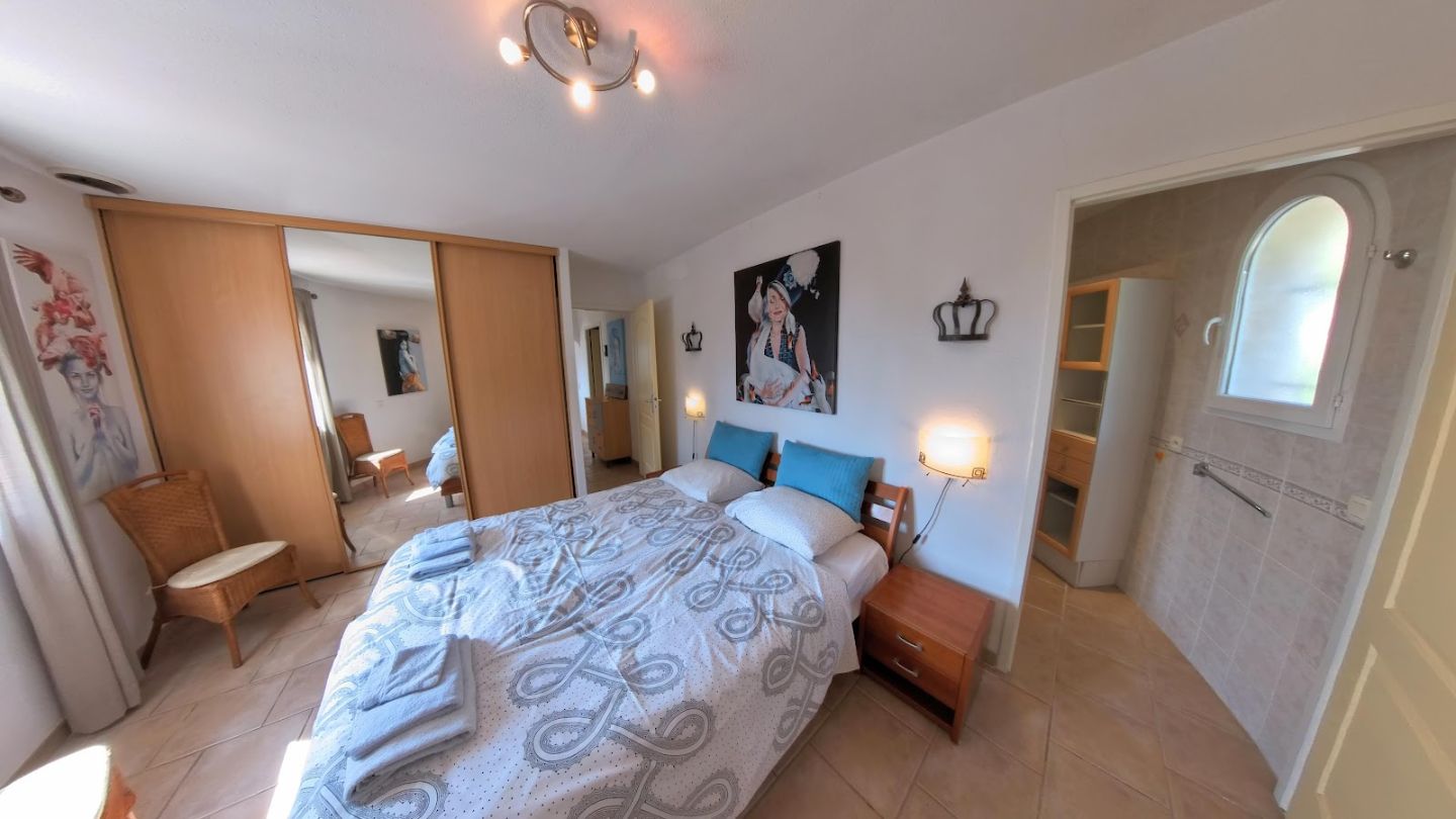 Villa à vendre  - 5 pièce(s) - 100m2 - Oupia (34210)