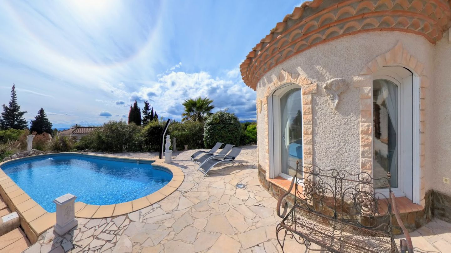 Villa Méditerranéenne Exclusive (100 m²) avec vue panoramique.