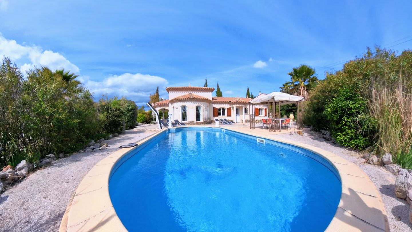 Villa à vendre  - 5 pièce(s) - 100m2 - Oupia (34210)