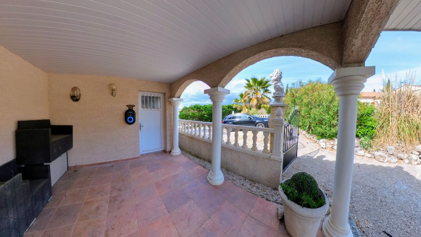 Villa Méditerranéenne Exclusive (100 m²) avec vue panoramique.