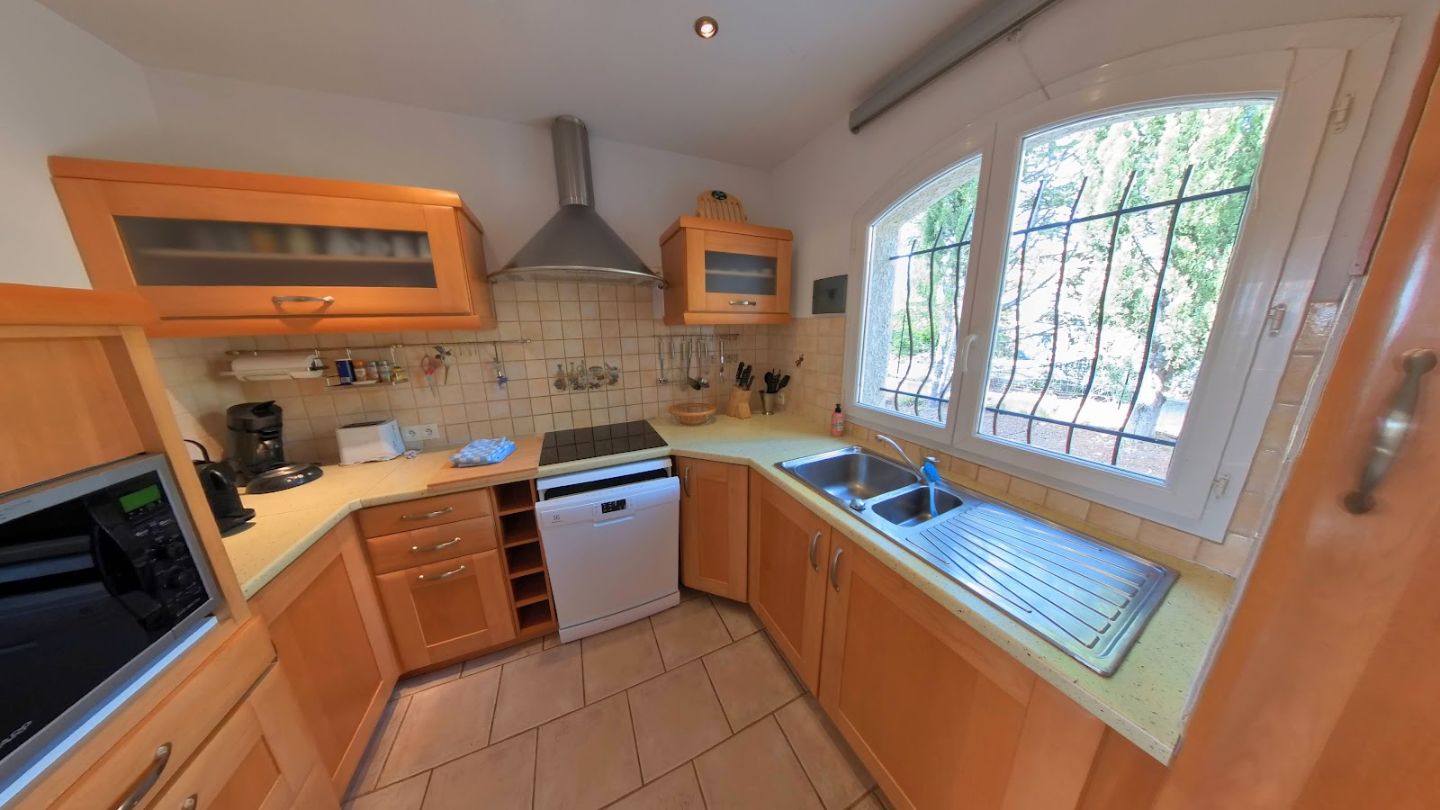 Villa à vendre  - 5 pièce(s) - 100m2 - Oupia (34210)