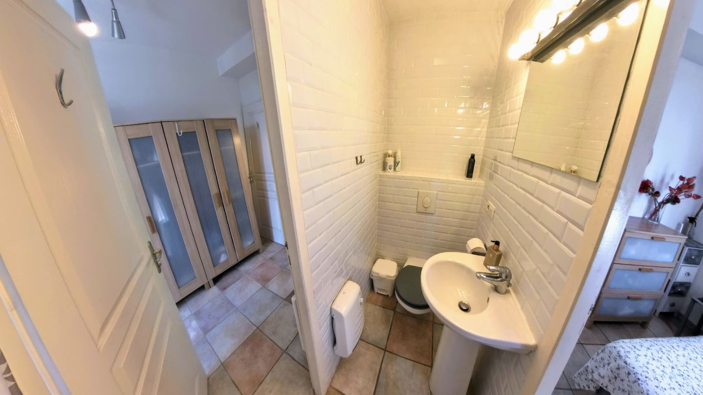 Maison de caractère à vendre  - 14 pièce(s) - 253m2 - Beaufort (34210)