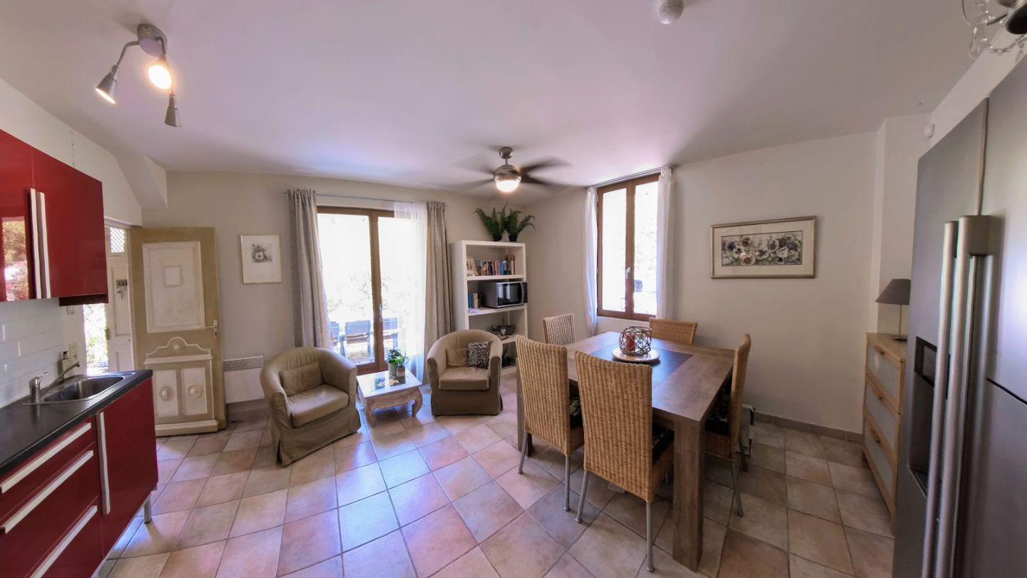 Maison de caractère à vendre  - 14 pièce(s) - 253m2 - Beaufort (34210)