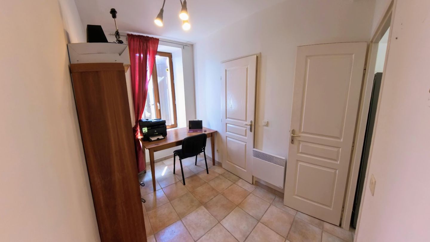 Maison de caractère à vendre  - 14 pièce(s) - 253m2 - Beaufort (34210)