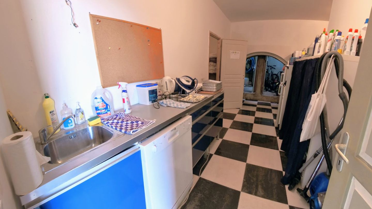 Maison de caractère à vendre  - 14 pièce(s) - 253m2 - Beaufort (34210)