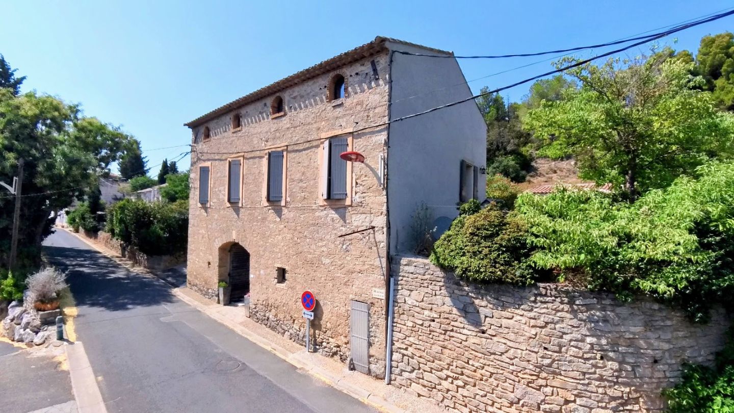 Maison de caractère à vendre  - 14 pièce(s) - 253m2 - Beaufort (34210)