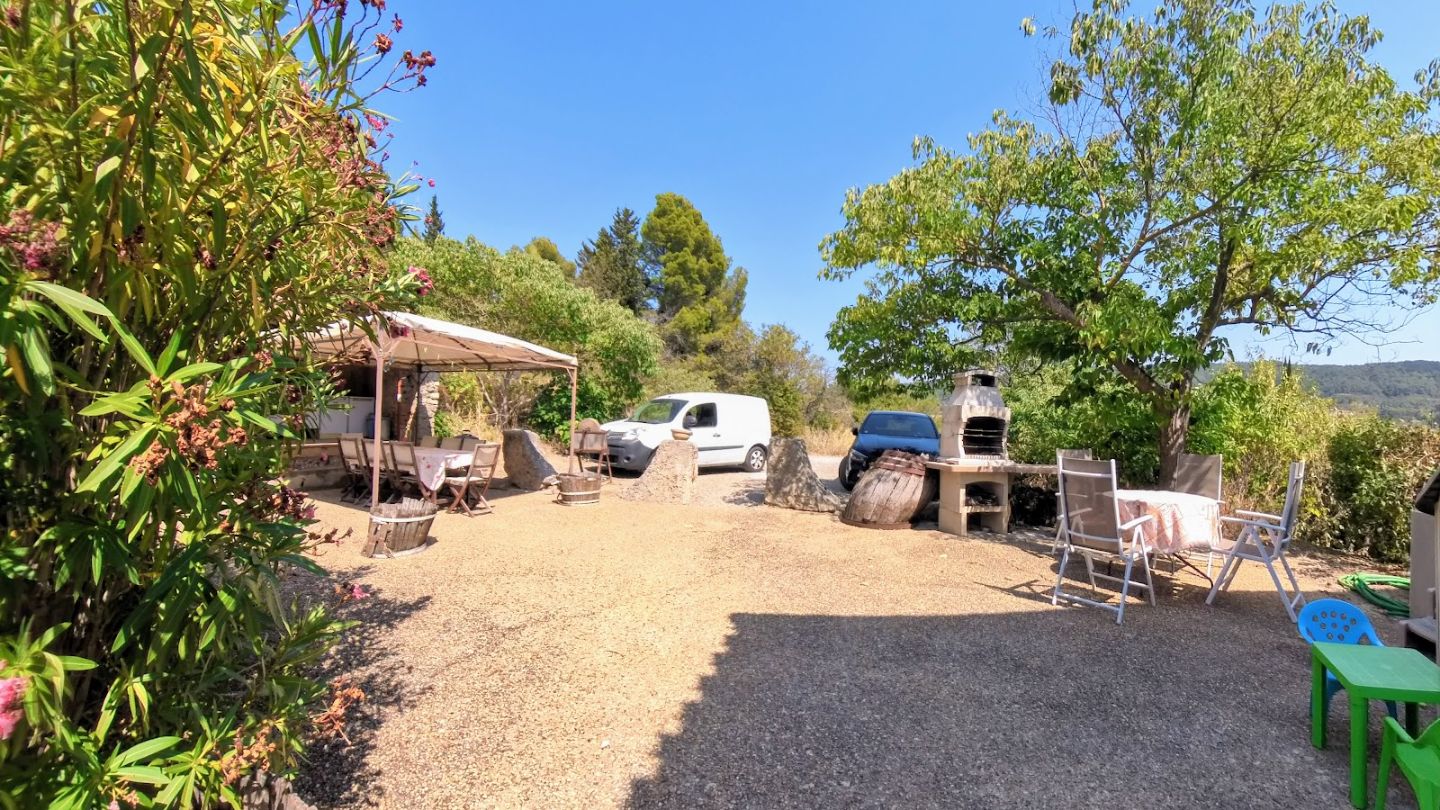 Maison de caractère à vendre  - 14 pièce(s) - 253m2 - Beaufort (34210)