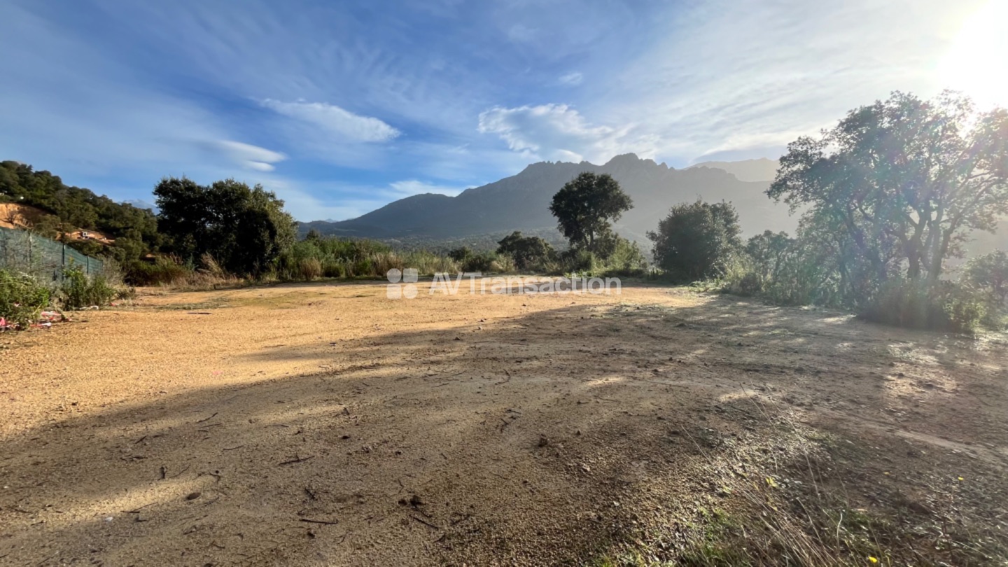 Vente d'un terrain avec permis de construire