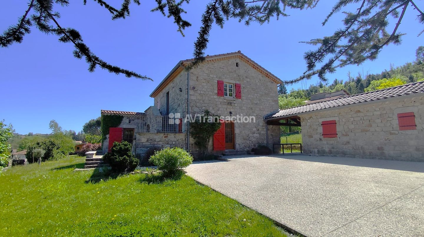 Maison en pierre à vendre  - 6 pièce(s) - 137m2 - Jaujac (07380)