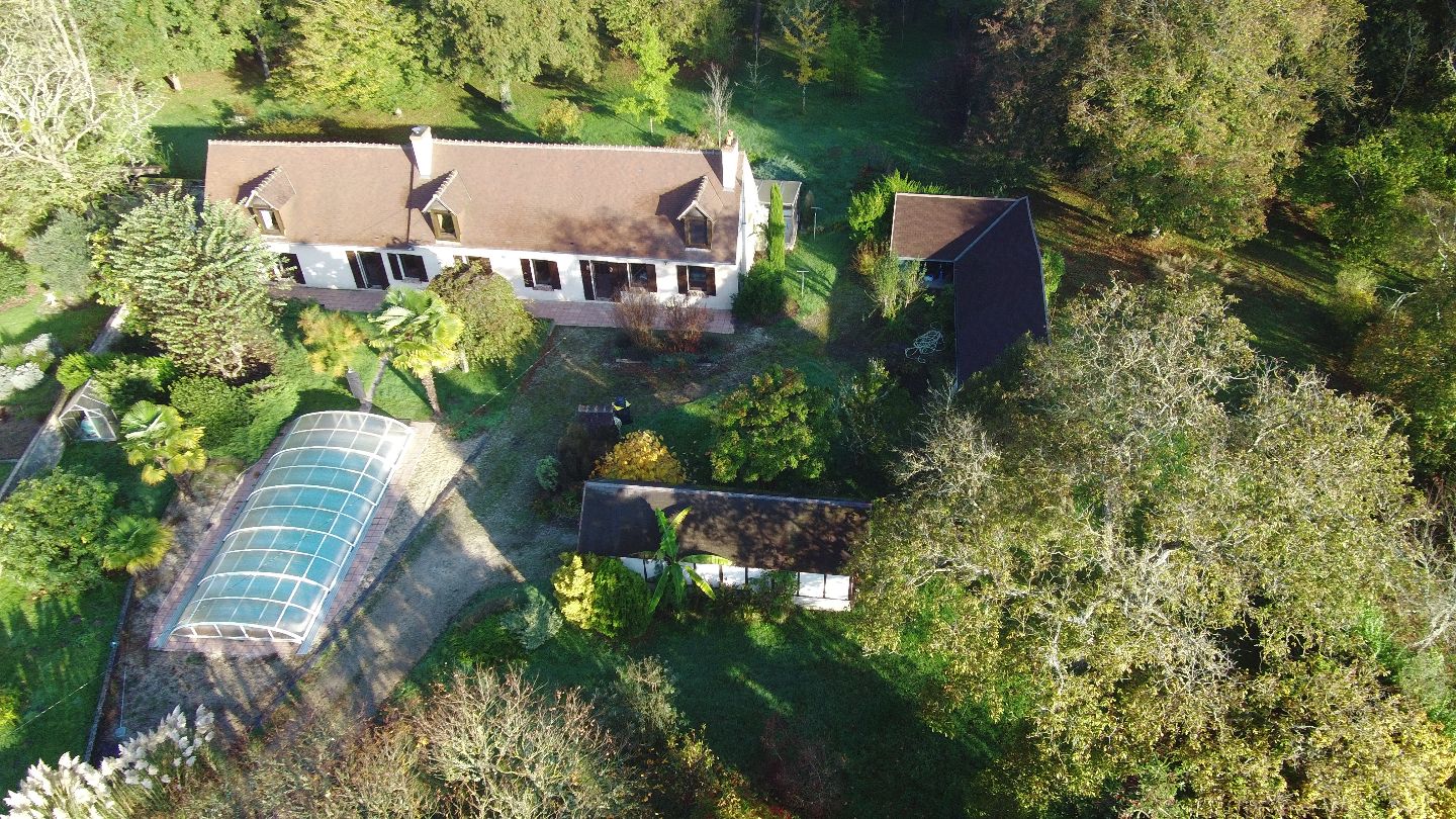 Longère du XVIe sur 27917m² de terrain dont 5000 constructible