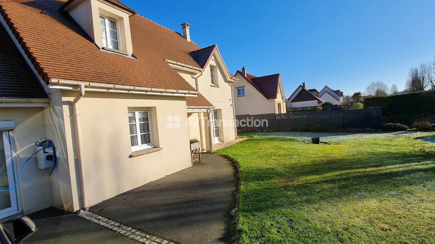 Maison à vendre  - 9 pièce(s) - 192m2 - Isneauville (76230)