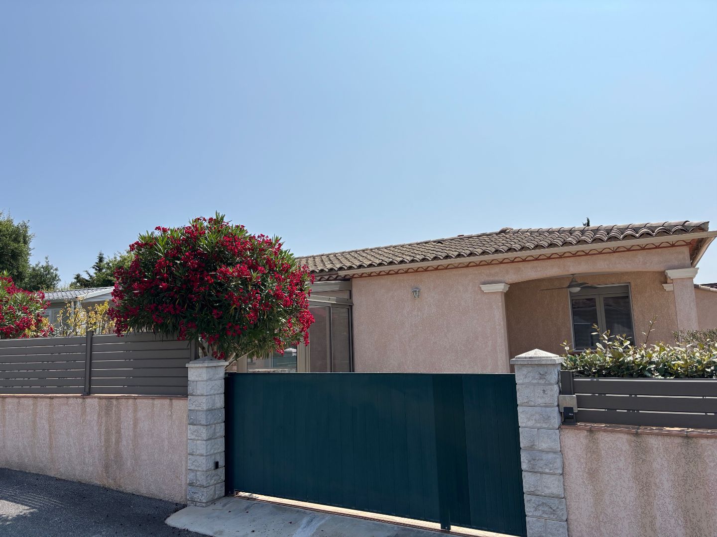 Maison à vendre  - 3 pièce(s) - 75m2 - Roquebrune-sur-argens (83520)