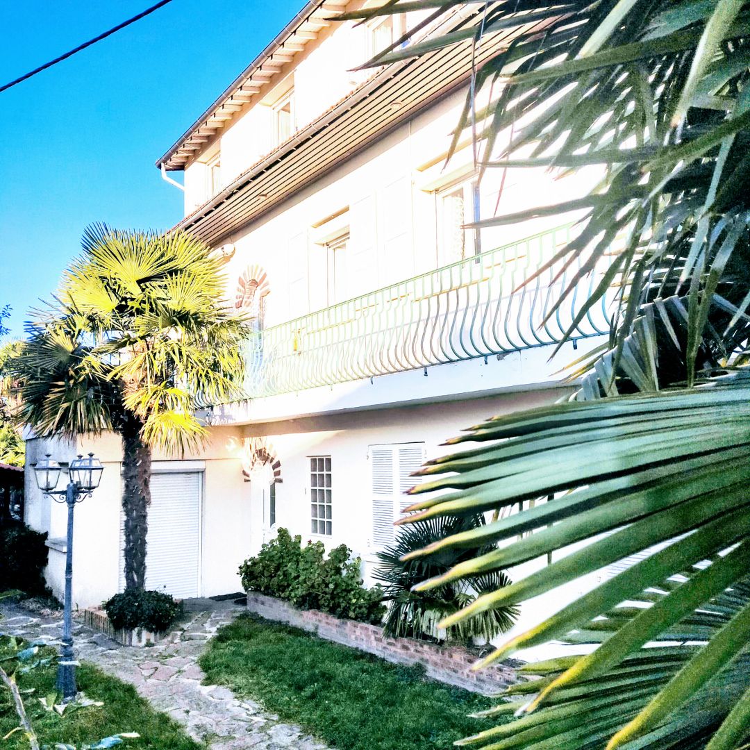 Maison à vendre  - 12 pièce(s) - 329m2 - Argenteuil (95100)