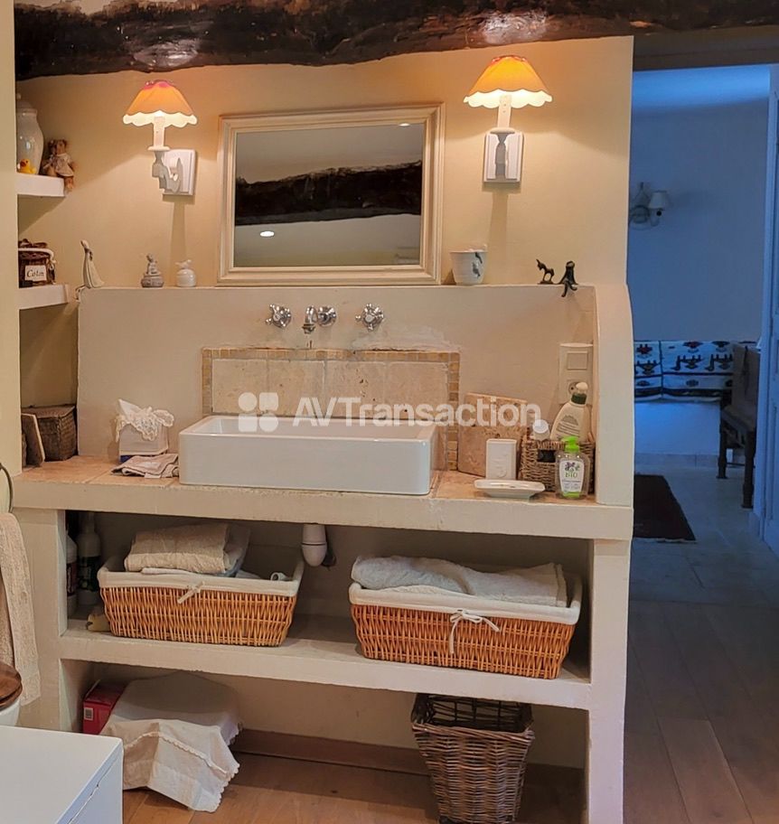 Maison à vendre  - 7 pièce(s) - 40000m2 - Flayosc (83780)