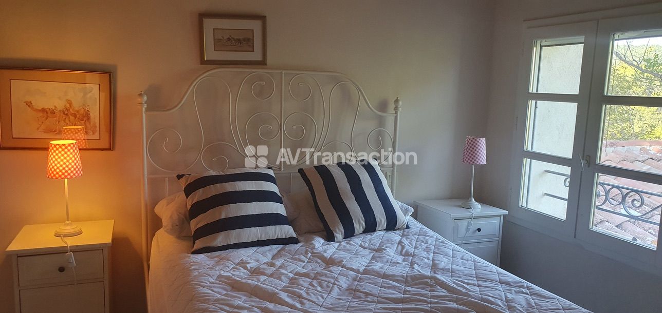 Maison à vendre  - 7 pièce(s) - 40000m2 - Flayosc (83780)