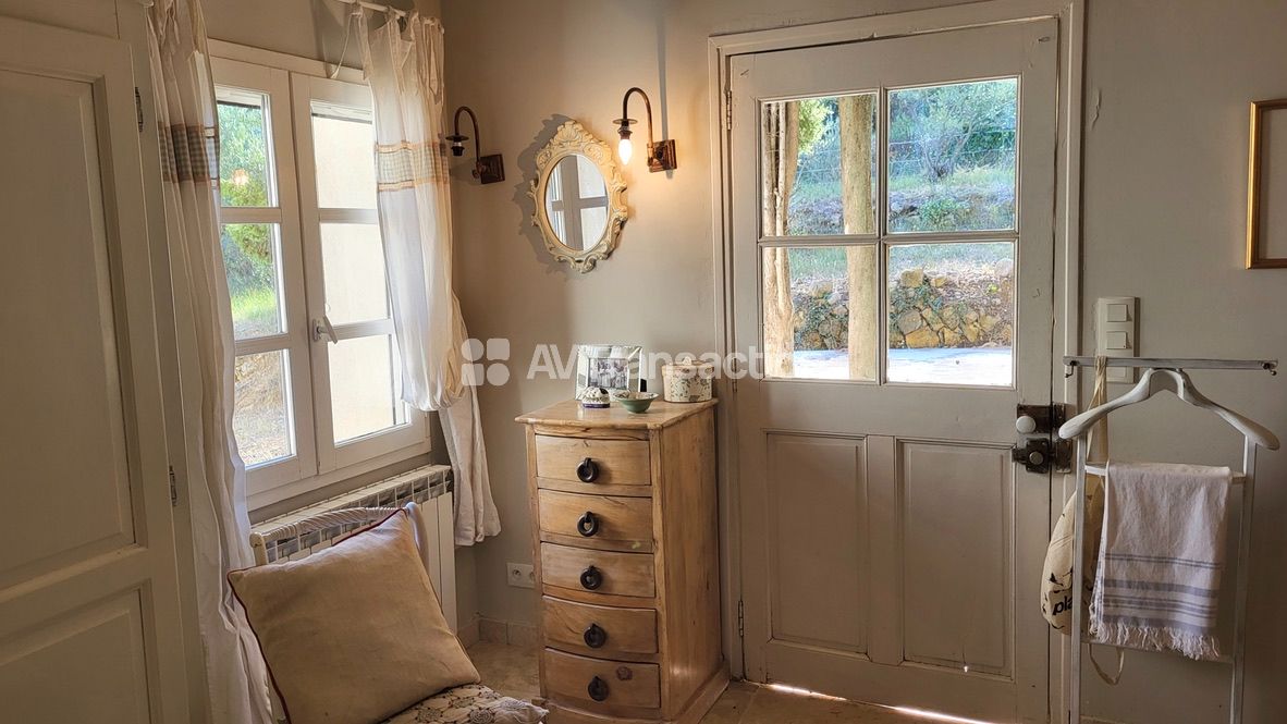 Maison à vendre  - 7 pièce(s) - 40000m2 - Flayosc (83780)